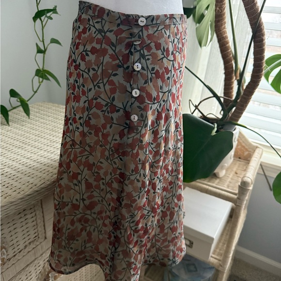 Ann Taylor Lined Skirt - Fall Vibes - Picture 2 of 4